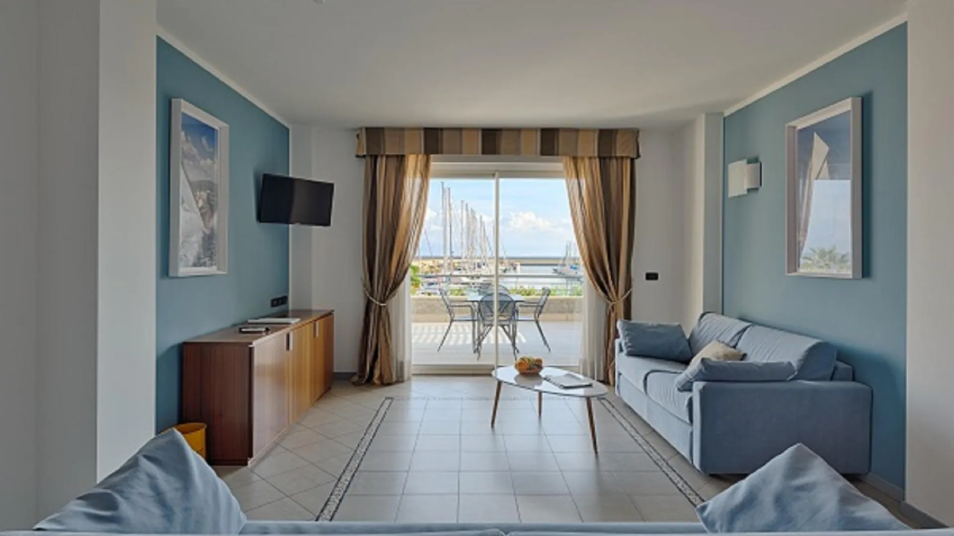 Aregai Marina Hotel & Residence Санто-Стефано-аль-Мар 4*,  Италия