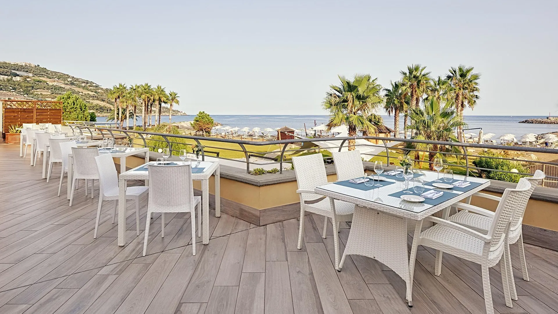 Aregai Marina Hotel & Residence Санто-Стефано-аль-Мар