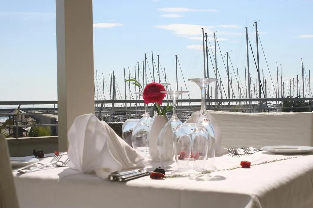 Aregai Marina Hotel & Residence Санто-Стефано-аль-Мар Италия