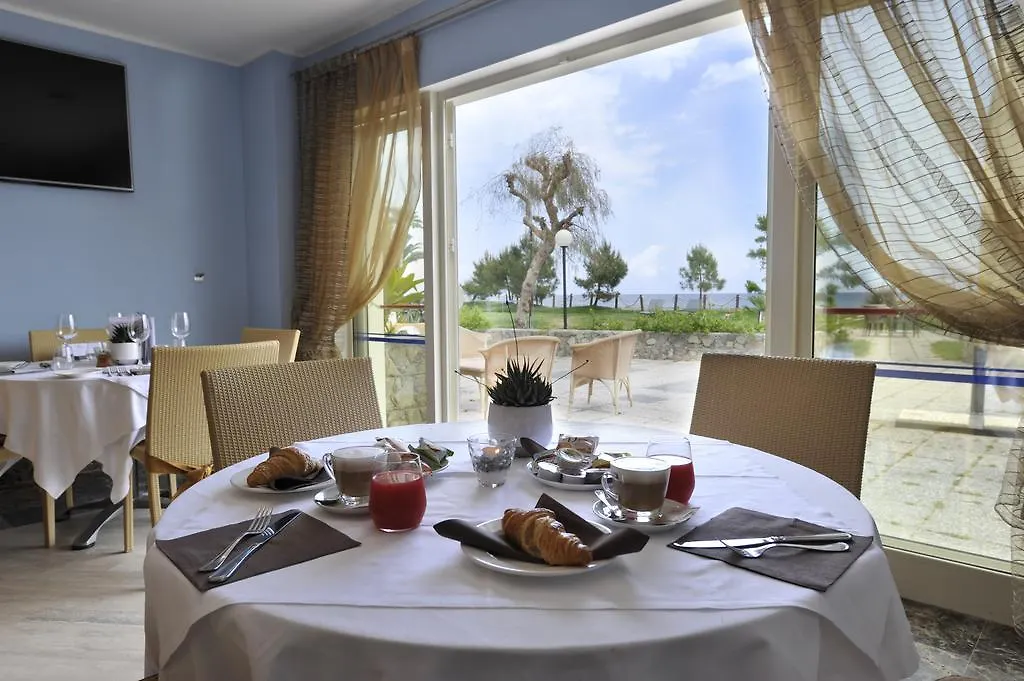 Aregai Marina Hotel & Residence Санто-Стефано-аль-Мар