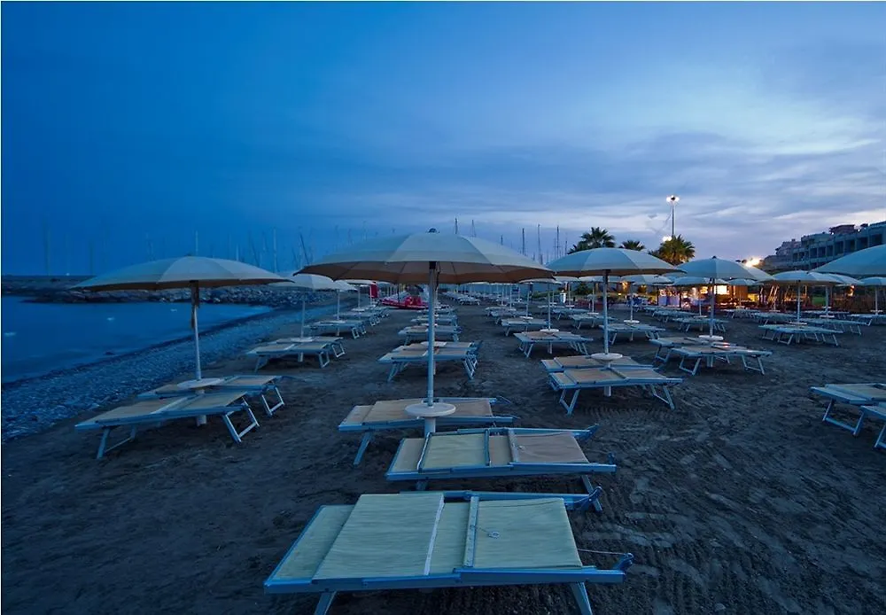 Aregai Marina Hotel&Residence Santo Stefano al Mare